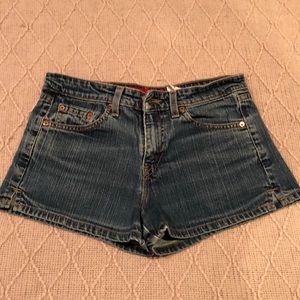 Levi jean shorts